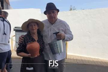 Unas 5.000 personas se remojan en la primera Traída del Agua tras la pandemia/Francisco Javier Santana y TA.